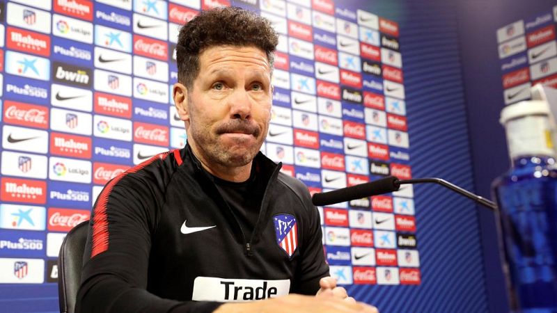 Simeone: "Mi futuro está ligado al club, me van a tener que aguantar un par de años más"