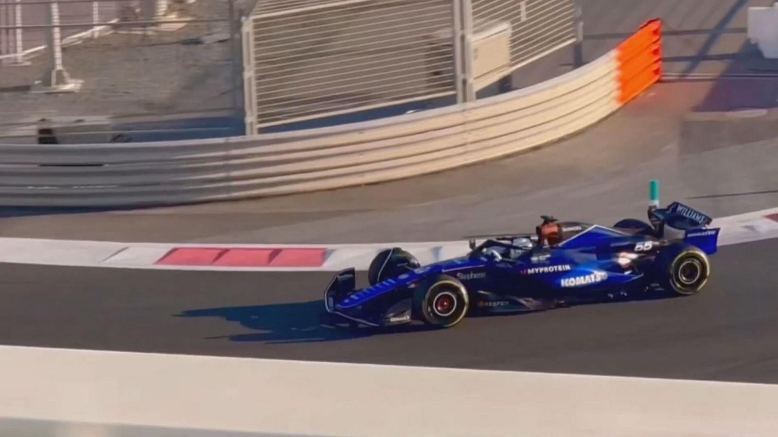 Carlos Sainz, con un monoplaza de Williams