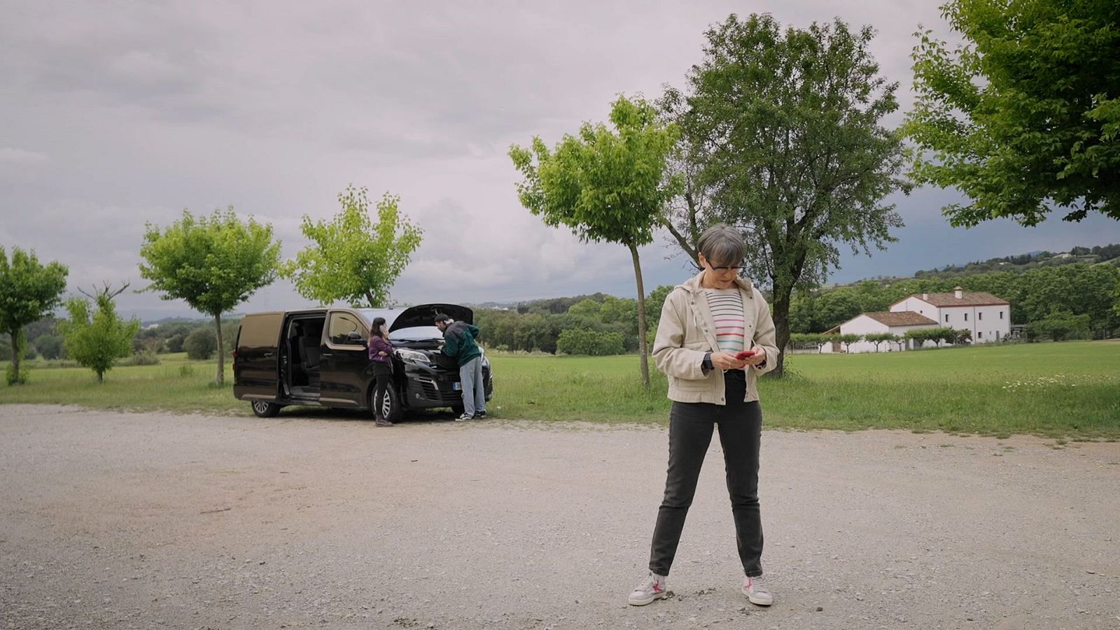 Thais Villas a punt d'agafar la furgoneta d''En Router' en l'últim capítol de la temporada