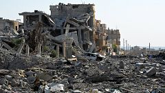 Fuerzas sirias recuperan Albukamal, feudo del Estado Islámico en la frontera con Irak