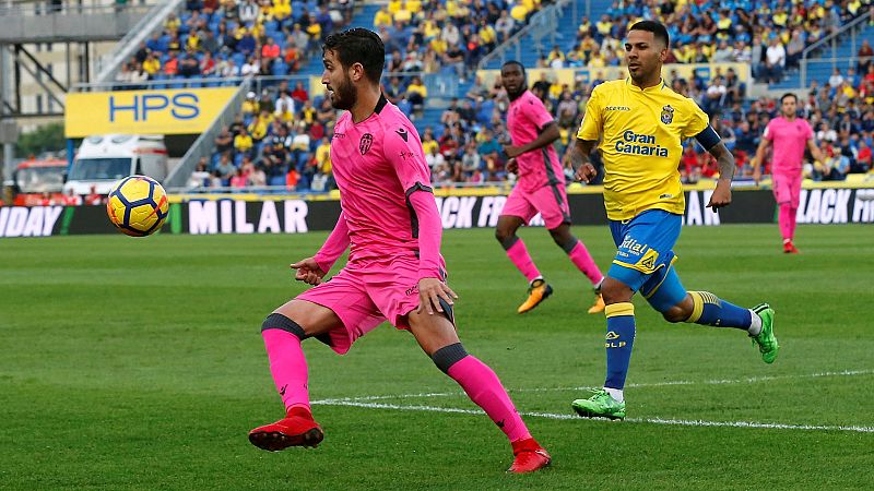El Levante hurga en la herida de Las Palmas