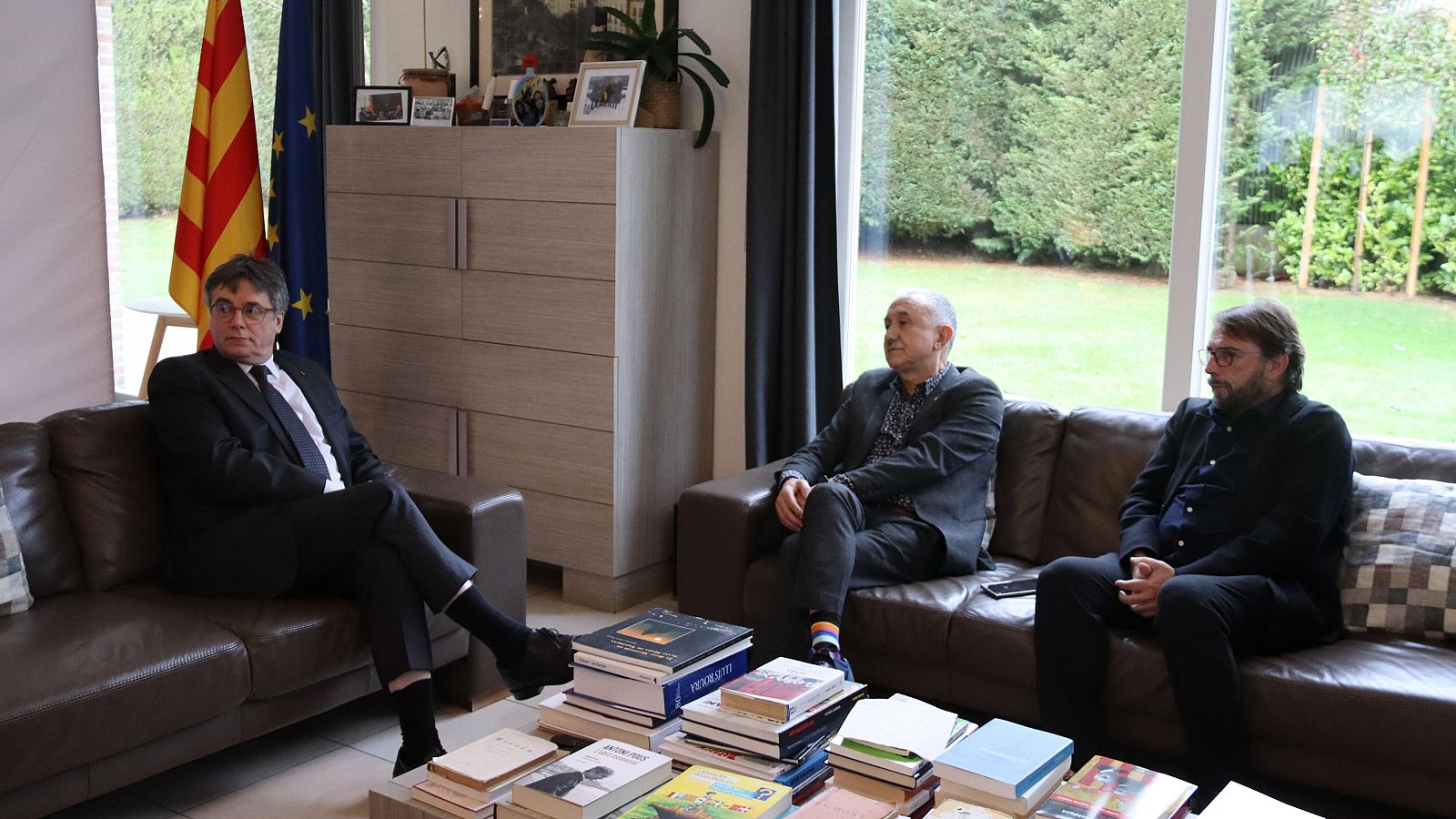 Carles Puigdemont amb Pepe Álvarez i Camil Ros