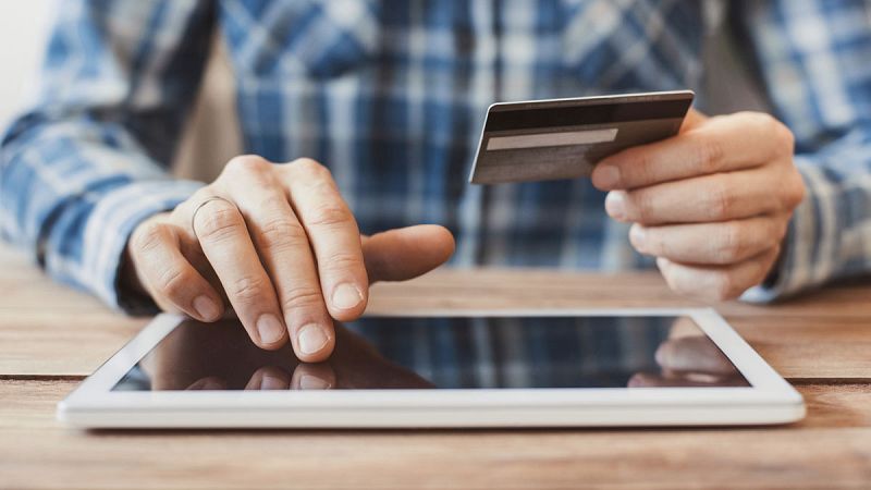 La UE pone fin al bloqueo geográfico en las compras 'online' dentro de los Veintiocho