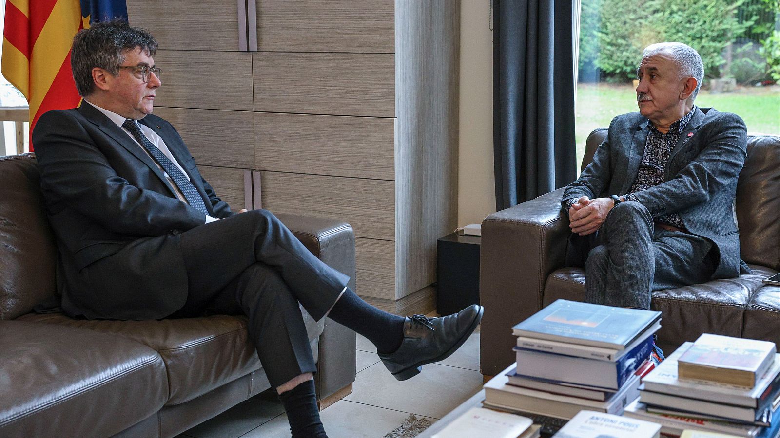 Pepe Álvarez (UGT) se reúne con Puigdemont en Bruselas