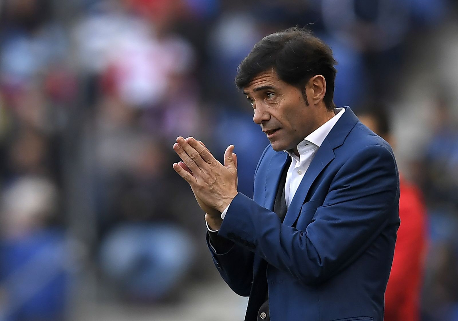 El entrenador del Valencia fue expulsado por protestar en el partido ante el Espanyol.