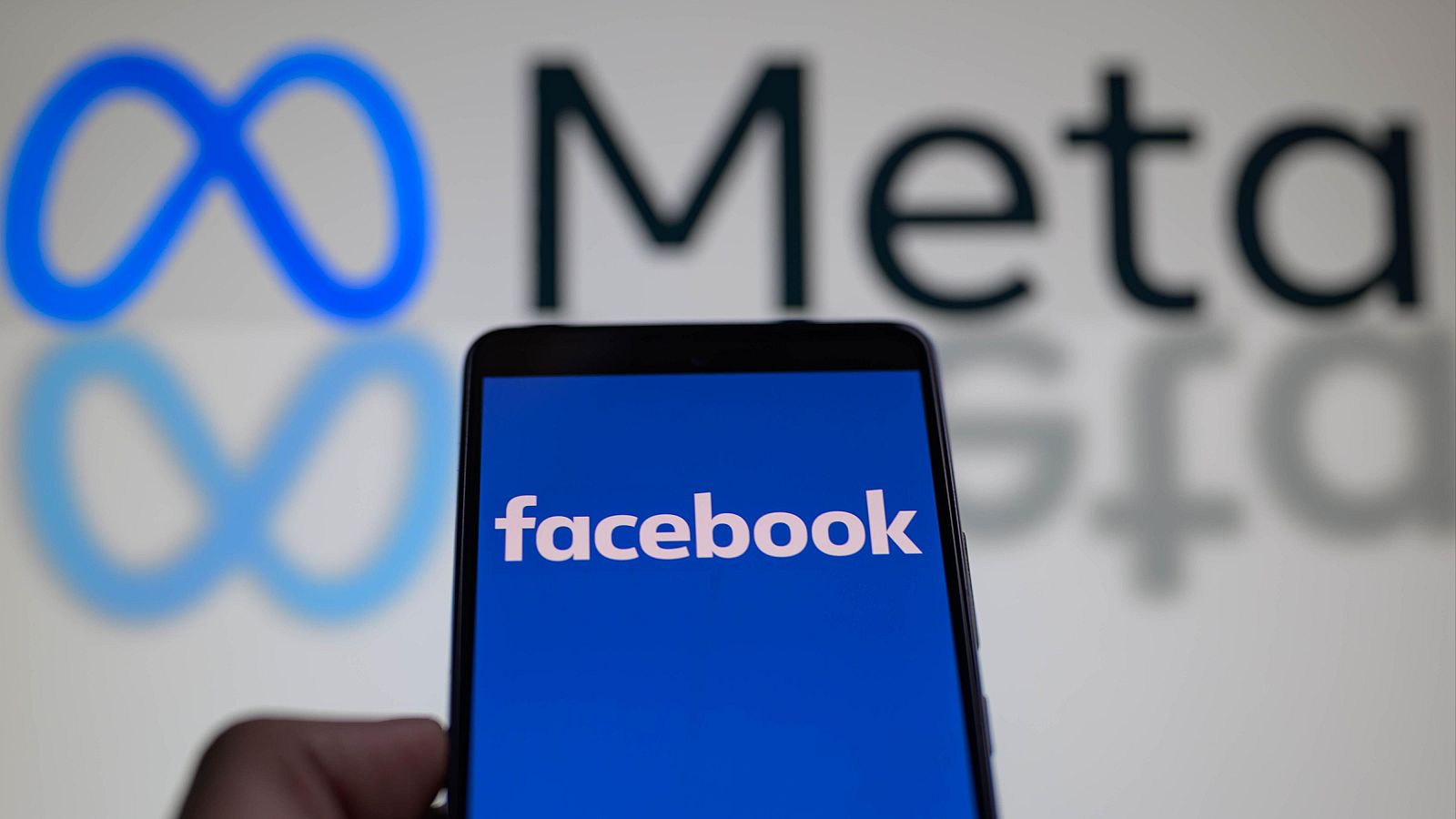 Irlanda multa a Meta con 251 millones tras una filtración de 29 millones de cuentas de Facebook en 2018