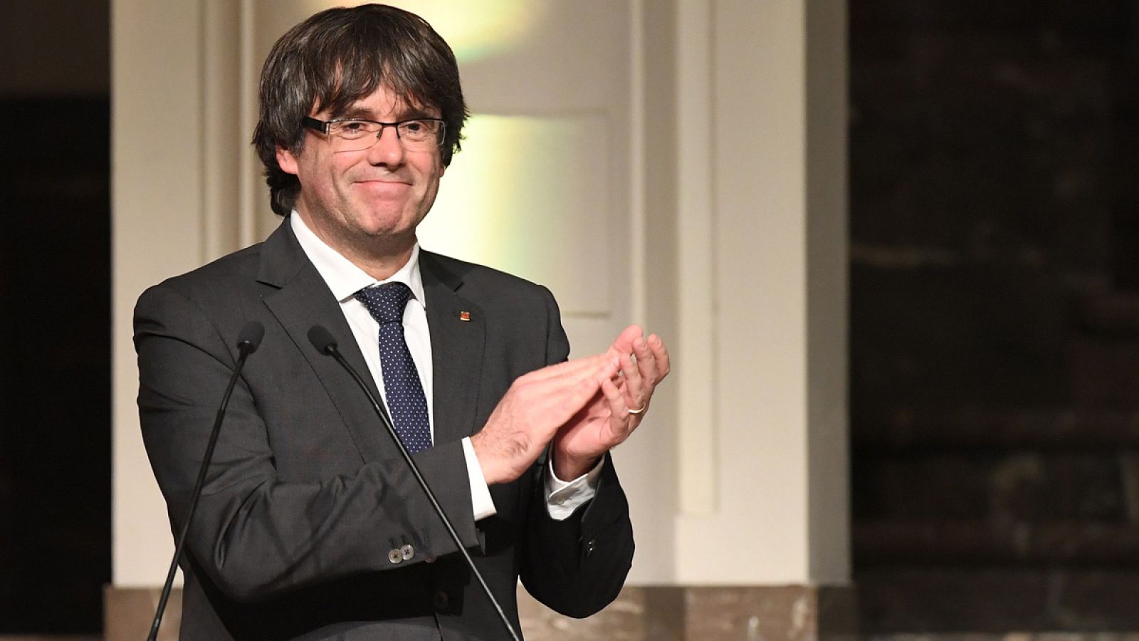 El expresidente de la Generalitat Carles Puigdemont, en el acto que celebró con 200 alcaldes independentistas en Bruselas