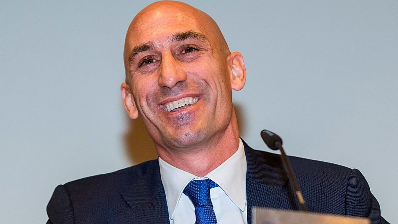 Rubiales activa la moción de censura en la RFEF