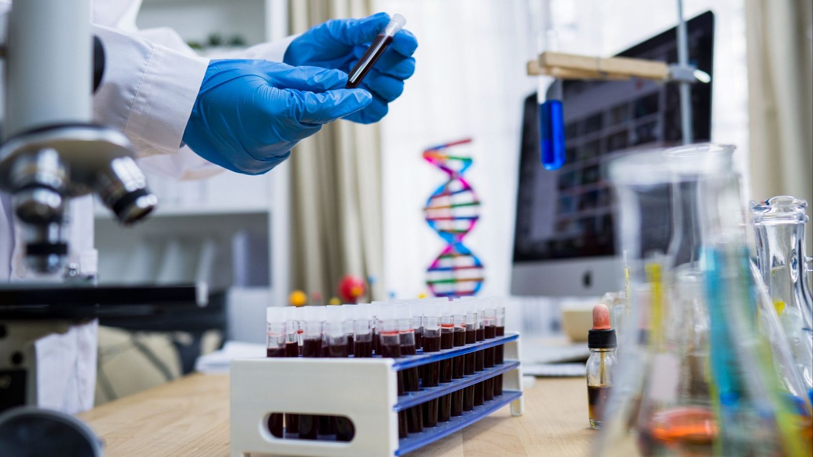 Investigación médica sobre cáncer de hígado