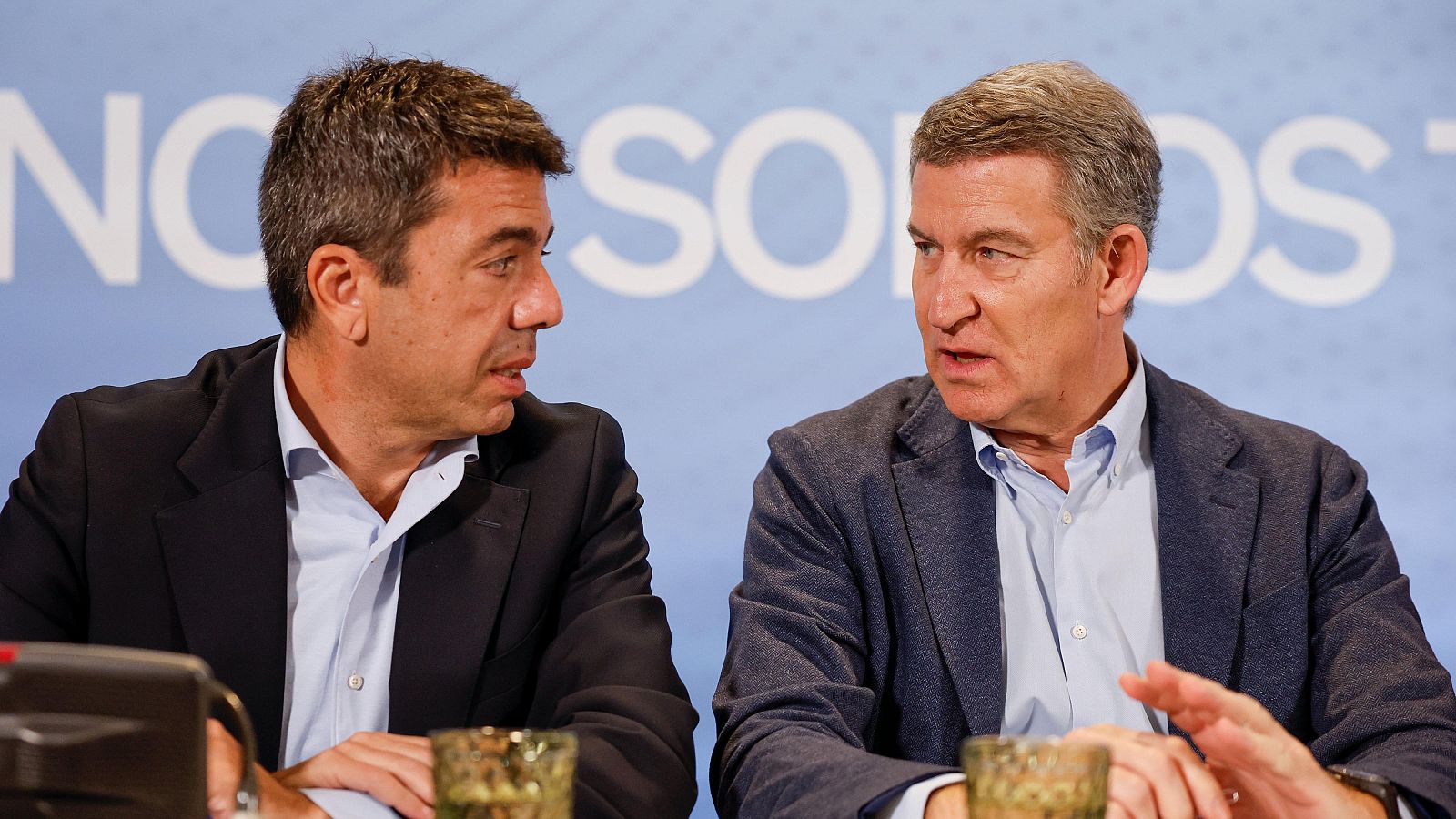 Feijóo respalda a Mazón y carga contra el Gobierno por la gestión de la dana: "Las ayudas no están llegando"