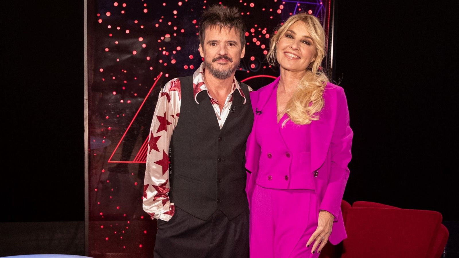 Cayetana Guillén Cuervo, junto a Coque Malla