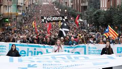 Miles de personas piden en Bilbao "el fin de las excepciones" en las condiciones penitenciarias para los presos de ETA