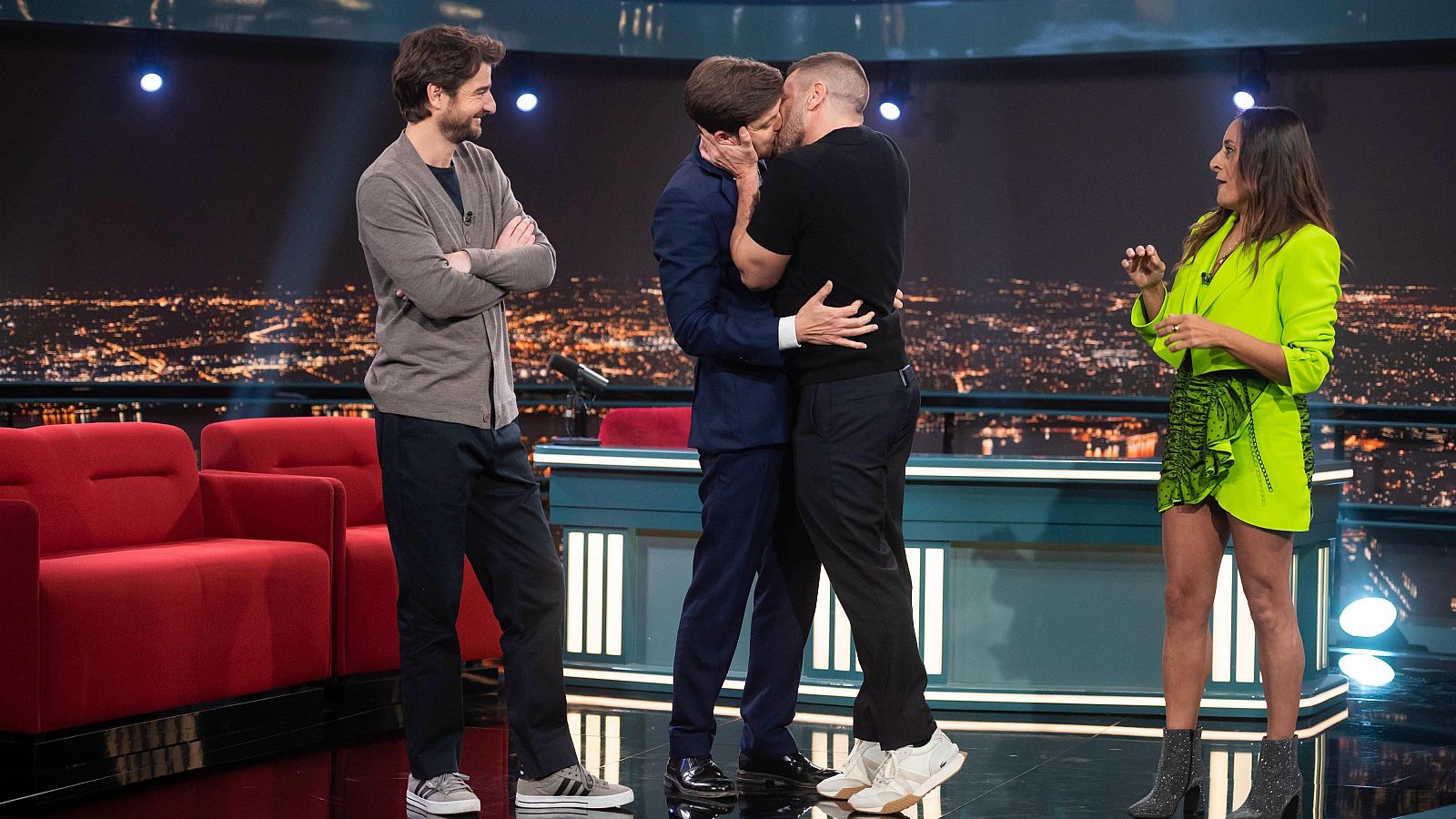 Machos Alfa (Gorka Otxoa, Raúl Tejón y Raquel Guerrero) en Late Xou con Marc Giró