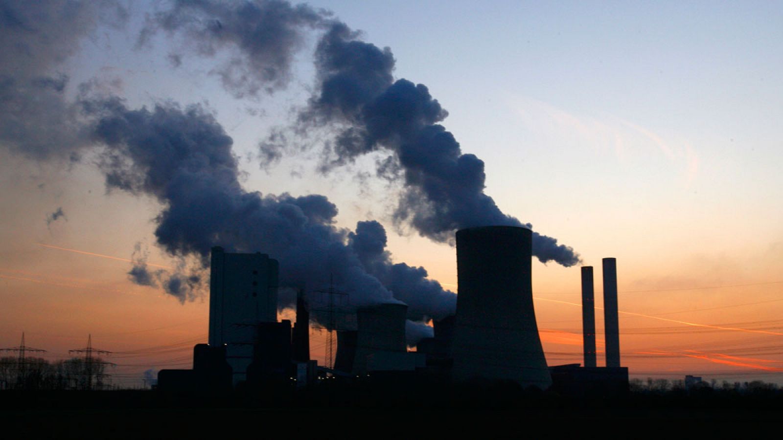 Planta térmica para generación eléctrica de la empresa alemana RWE en la localidad germana de Niederaussem