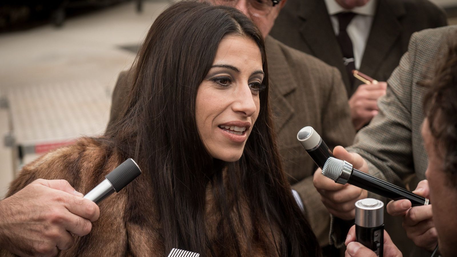 massiel carolina yuste en La canción