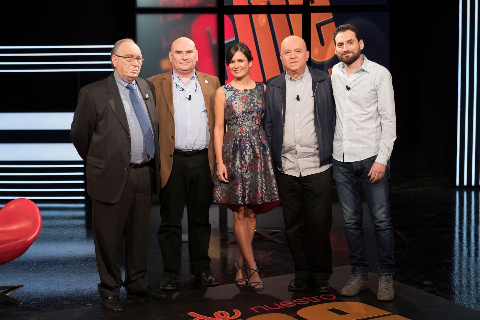 Elena S. Sánchez con los productores Agustín Almodóvar y Antonio Saura y el profesor Manuel Nicolás Meseguer