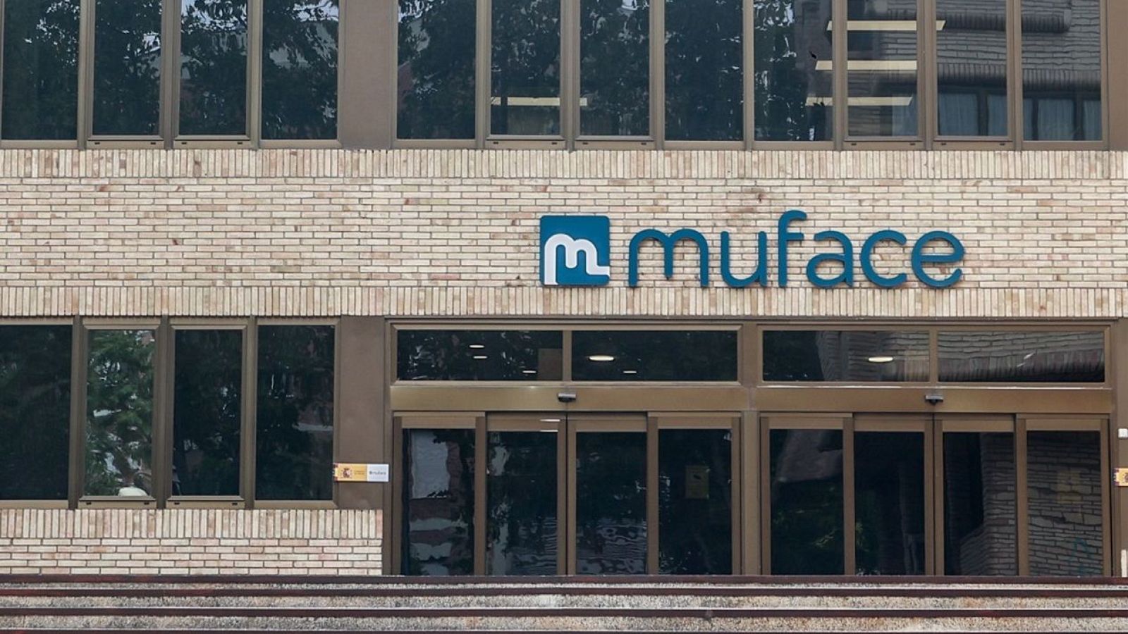 Los sindicatos piden una reunión urgente con el ministro de Función Pública ante la crisis de Muface