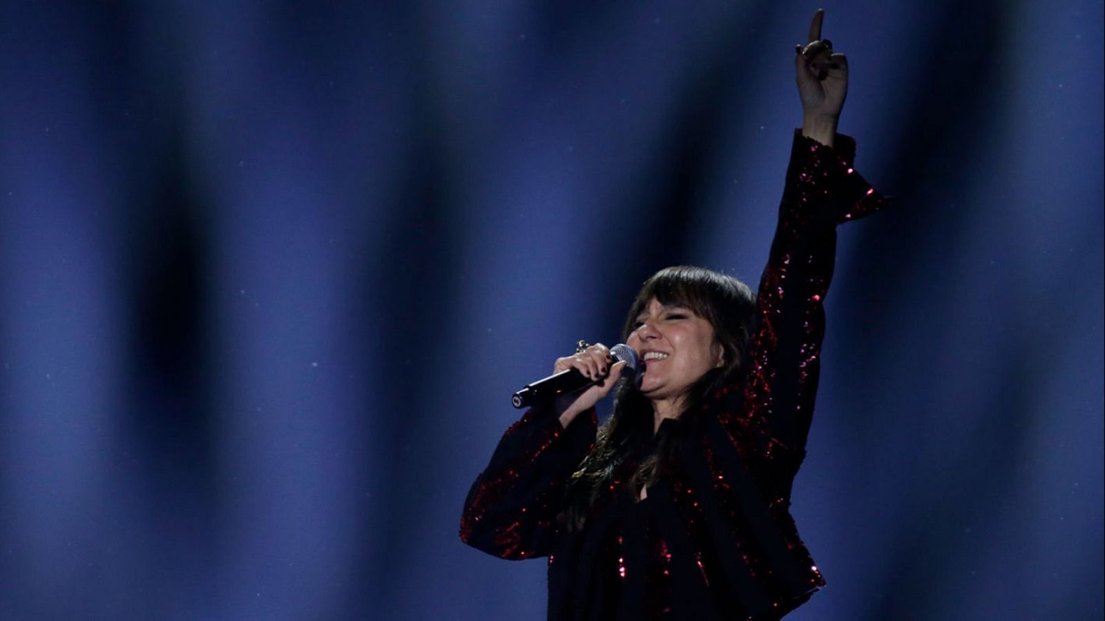 Amaral pisa el Benidorm Fest, la artista invitada que trae revolución: vuelve a ver su apoteósica actuación