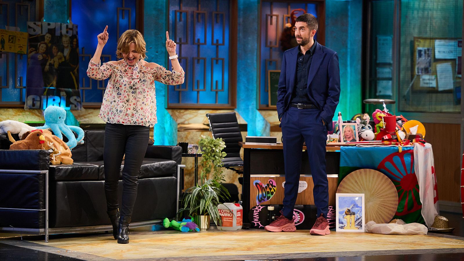 La periodista Almudena Ariza visita La Revuelta de Broncano 28/1/25