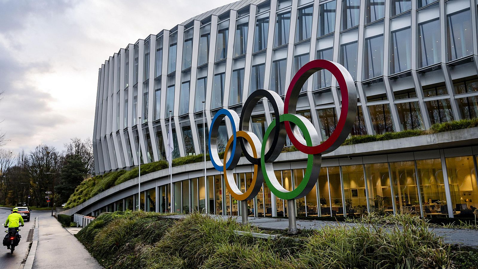 Así son los candidatos a presidir el COI: Samaranch, aspirante español