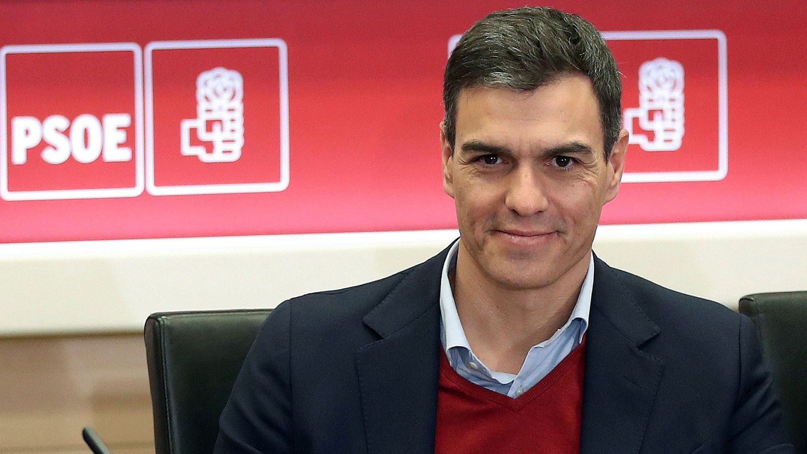El secretario general del PSOE, Pedro Sánchez, en un encuentro con investigadores y expertos universitarios