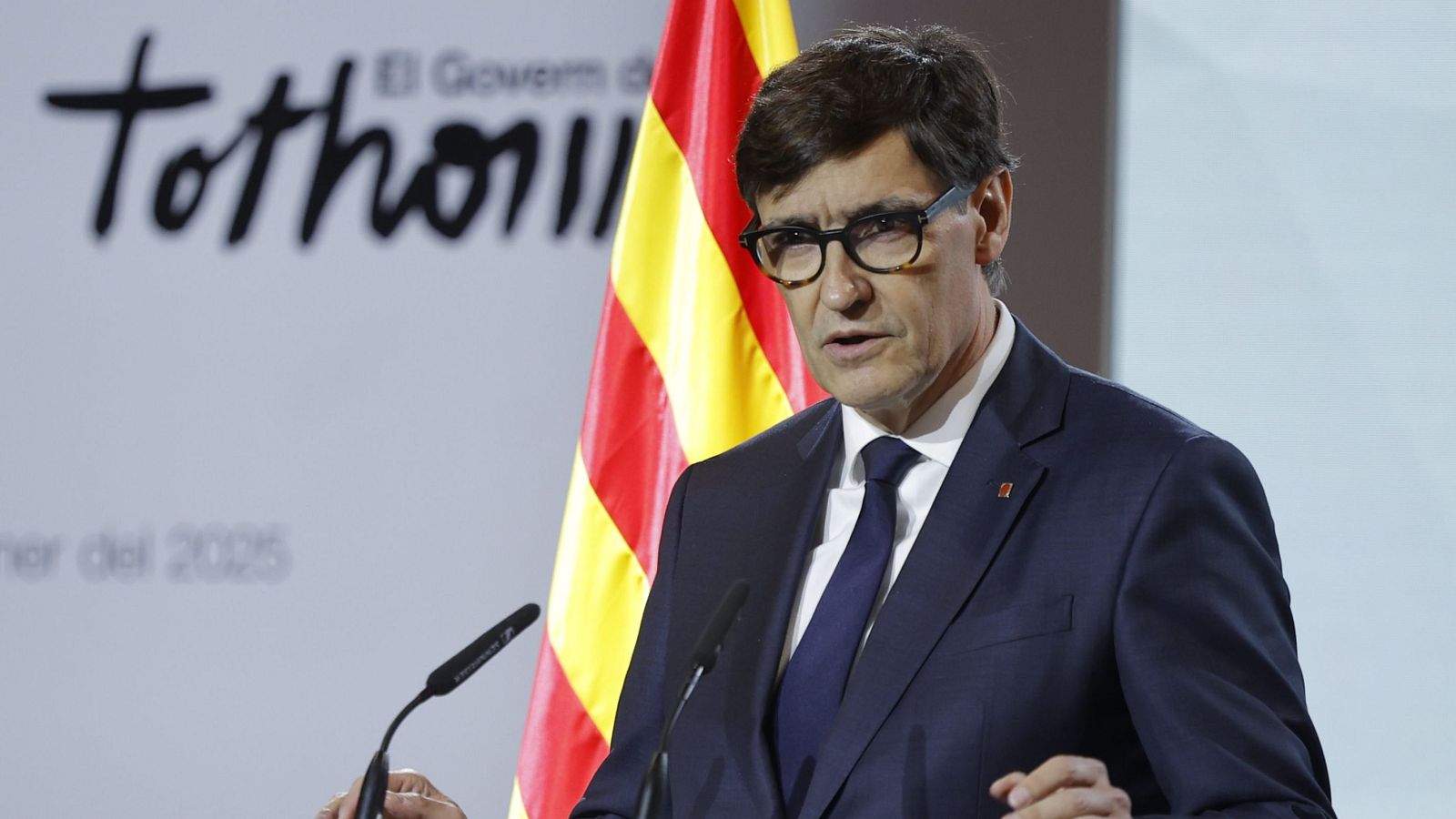 Illa promete invertir 18.500 millones hasta 2030 para que Cataluña vuelva a ser líder