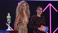 Paula Vázquez se emociona en el Benidorm Fest al acordarse de su padre fallecido en 2023
