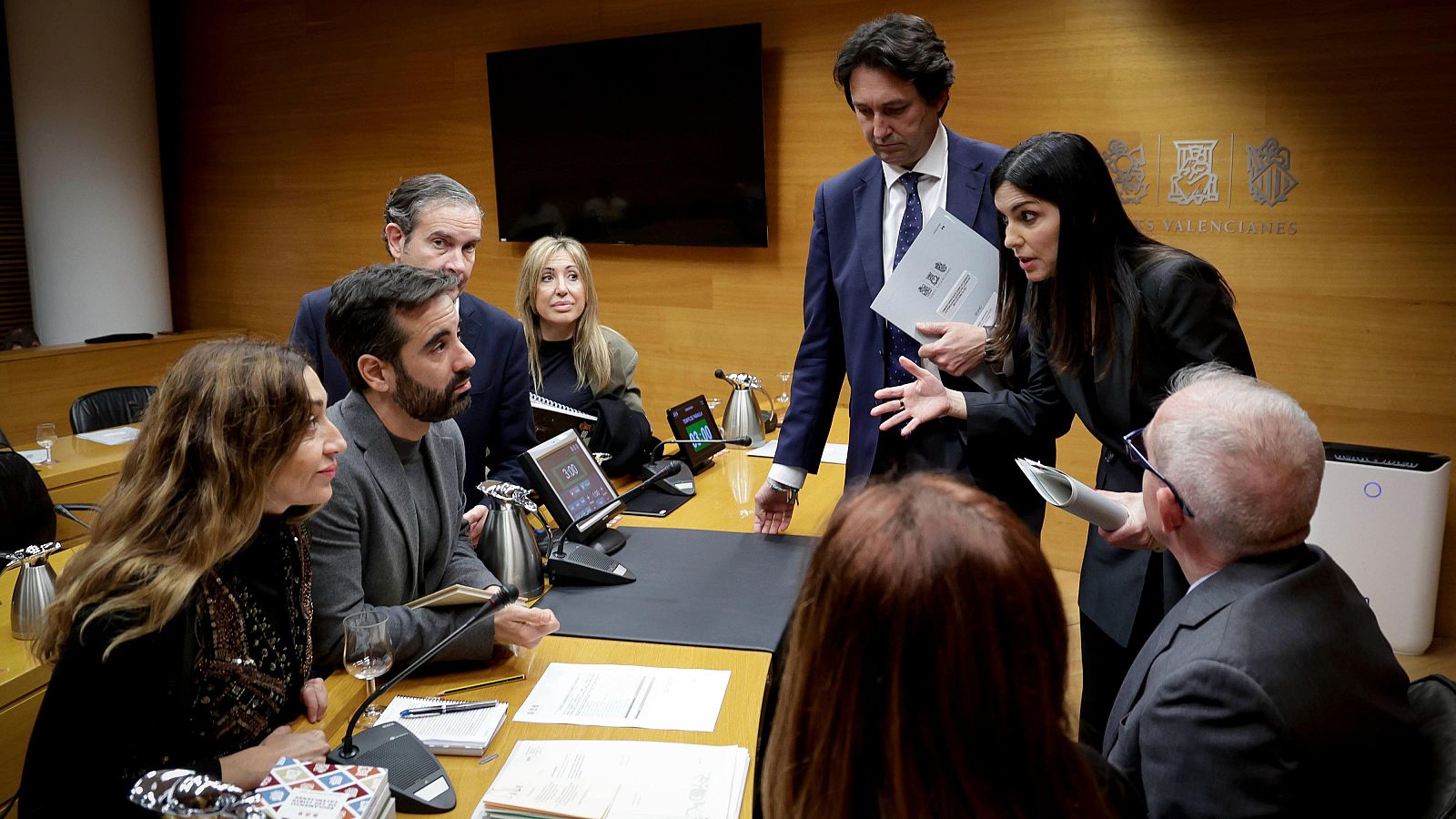 Sesión constitutiva de la comisión de investigación en Les Corts