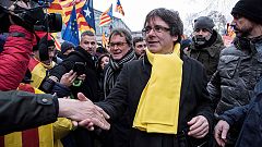 Puigdemont insta a Europa a decir "así no" a Rajoy en una manifestación independentista con 45.000 personas
