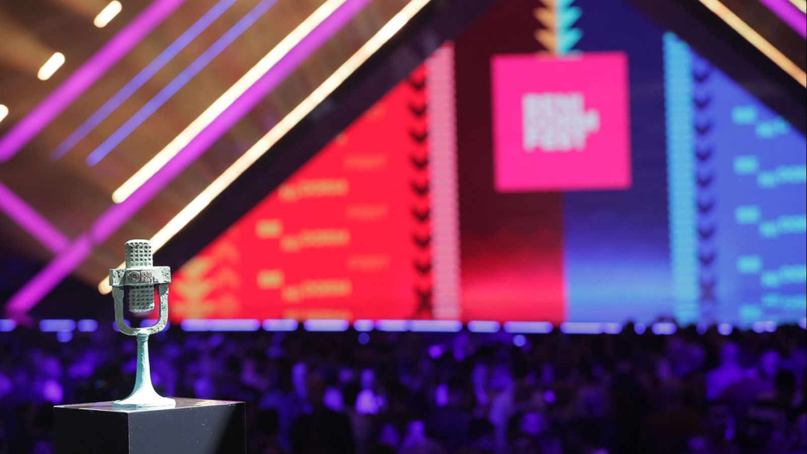 Trofeo del Benidorm Fest 2025, en el Palau d'Esports l'Illa de Benidorm