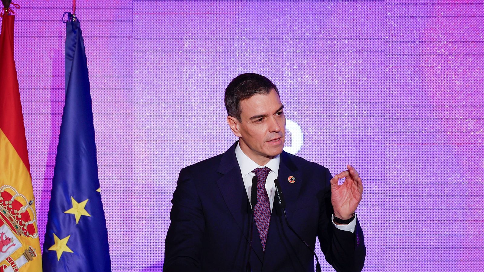 Sánchez presenta la Estrategia Nacional de Alimentación, en directo