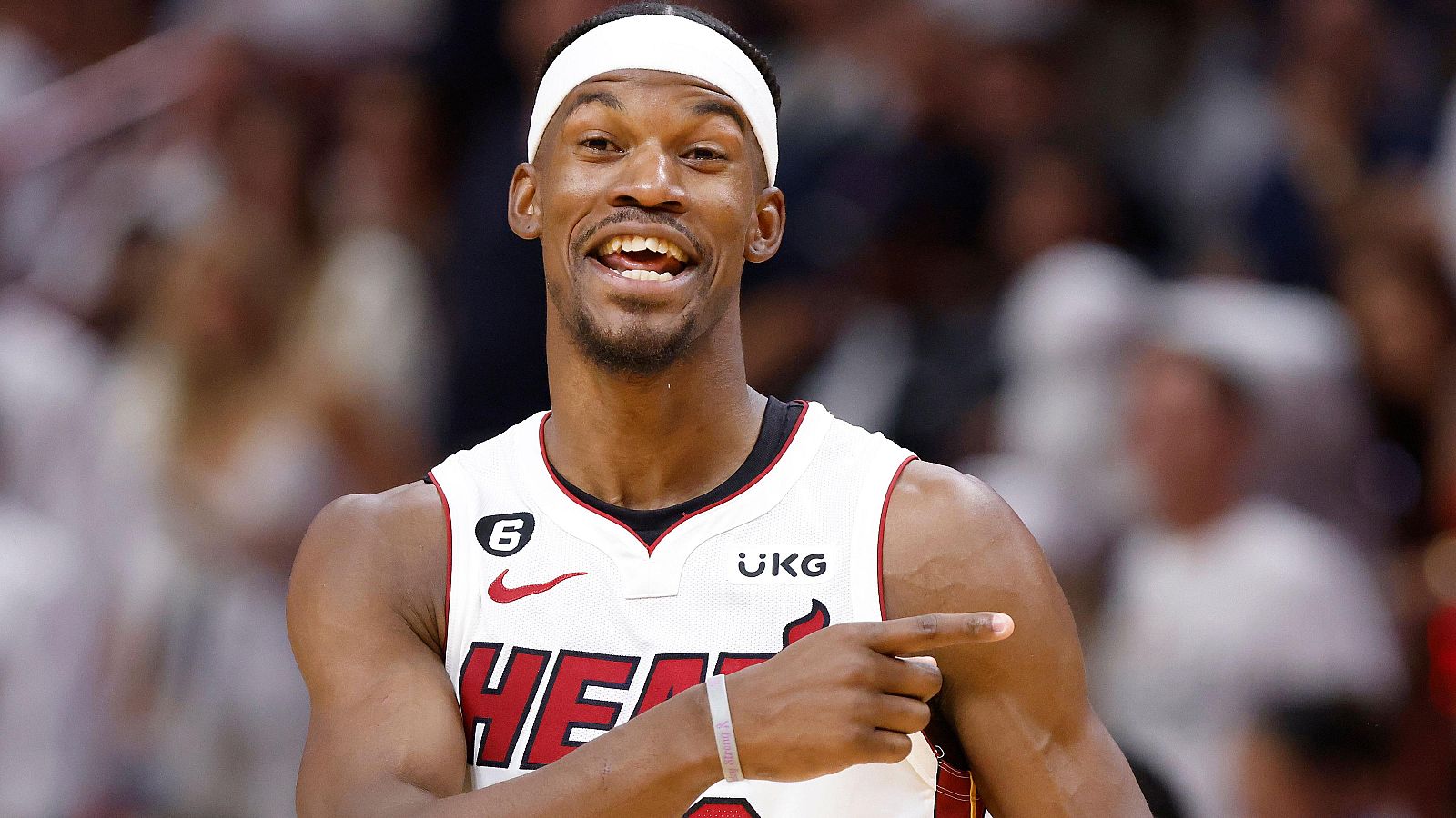 Jimmy Butler se marcha a los Golden State Warriors de Stephen Curry