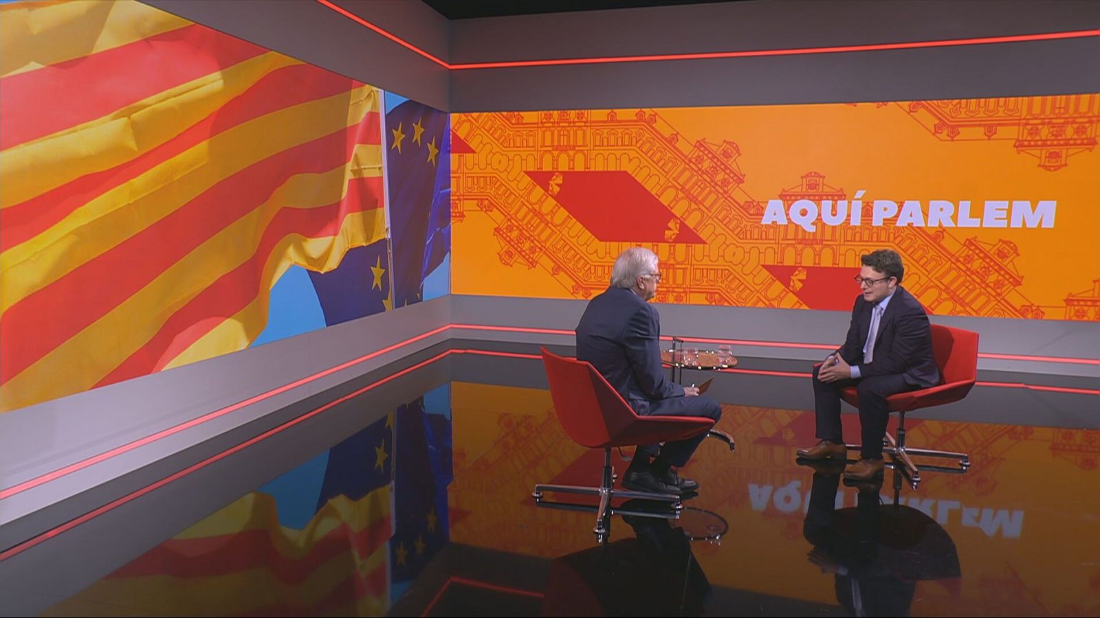 Lluis Falgàs entrevistant a Manuel Szapiro a 'Aquí Parlem'