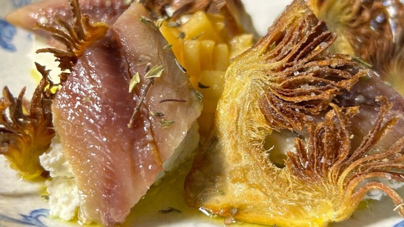 Carxofes fregides amb arengada