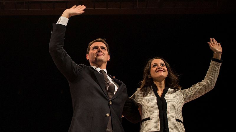 Rivera llama a votantes del PSC y PP a "concentrar" su voto en Arrimadas