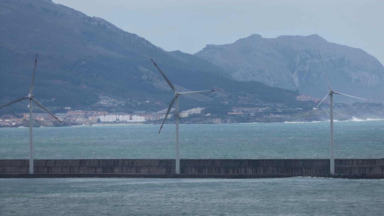 EE.UU. fija un arancel "antidumping" del 28,55% para las torres eólicas fabricadas en España