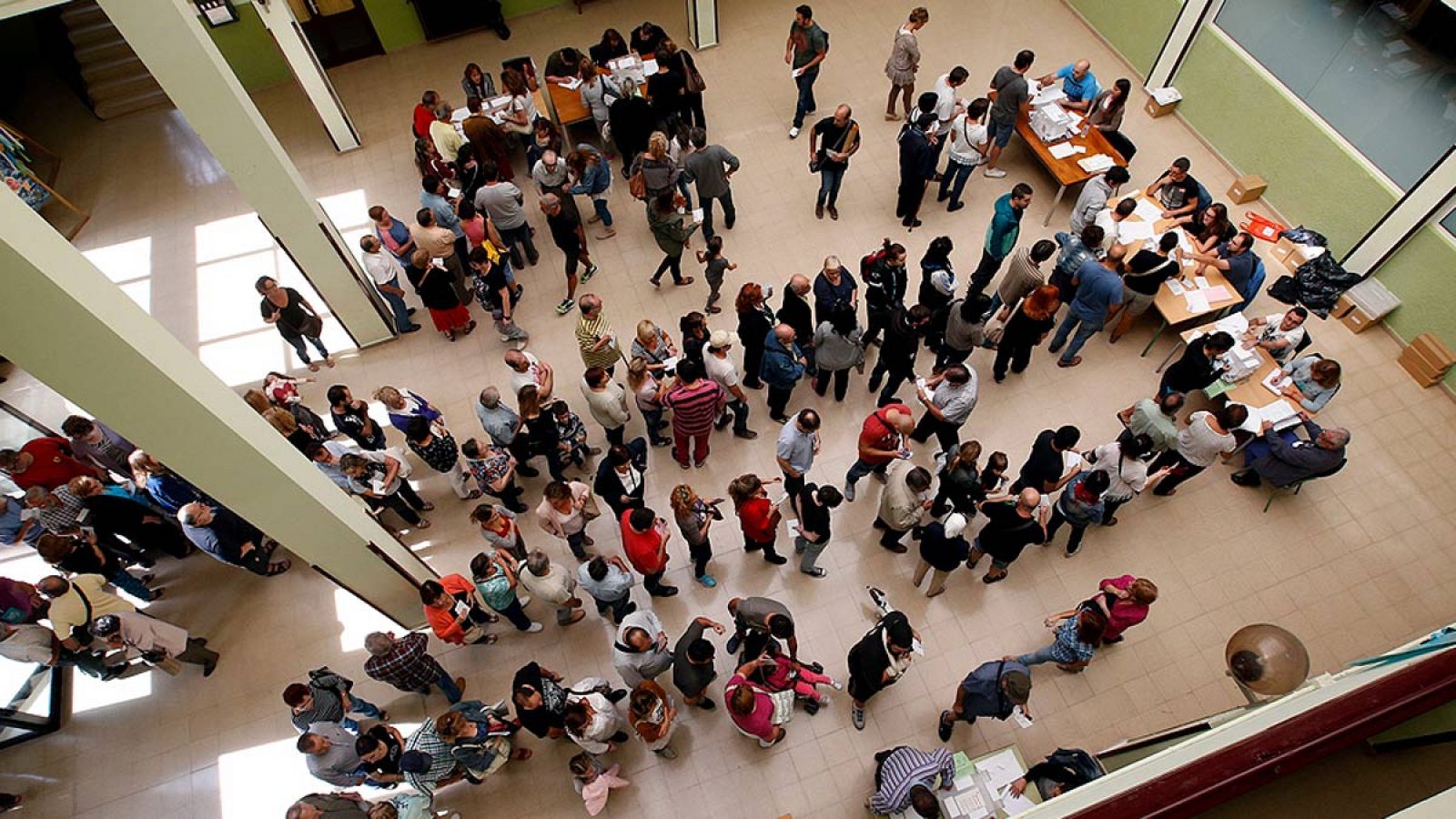 Colegio electoral en Caraluña en 2015