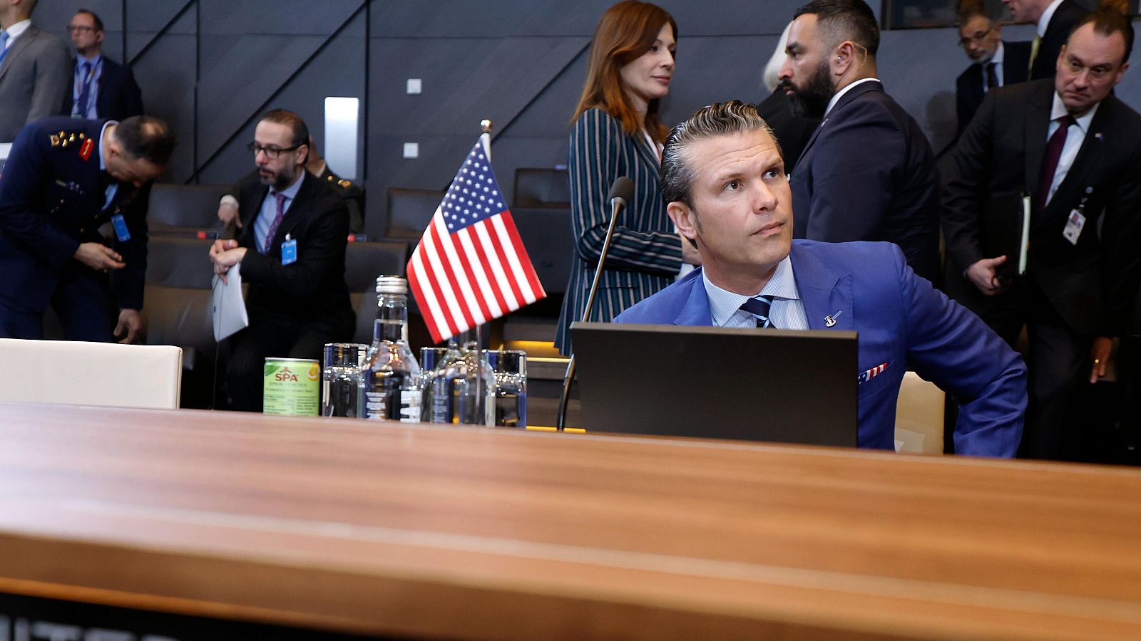 Análisis: Trump margina a Europa en su plan para acabar con la guerra de Ucrania