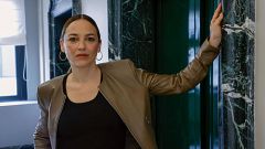 Leonor Watling: "El humor es la única manera de contar y entender la historia de España"