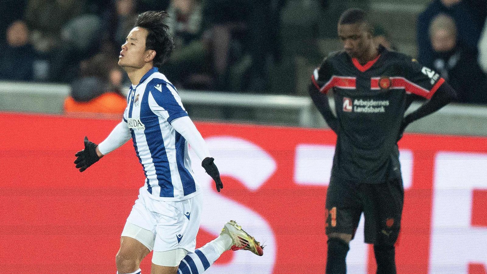 La Real Sociedad vence al Midtjylland en el partido de ida del playoff de la Europa League