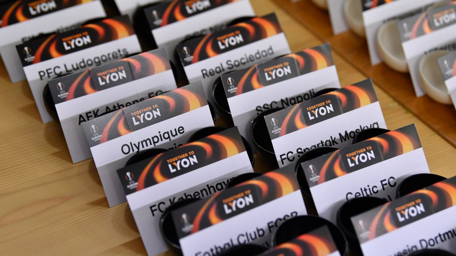 Sorteo de diecisesiavos de final de la Europa League