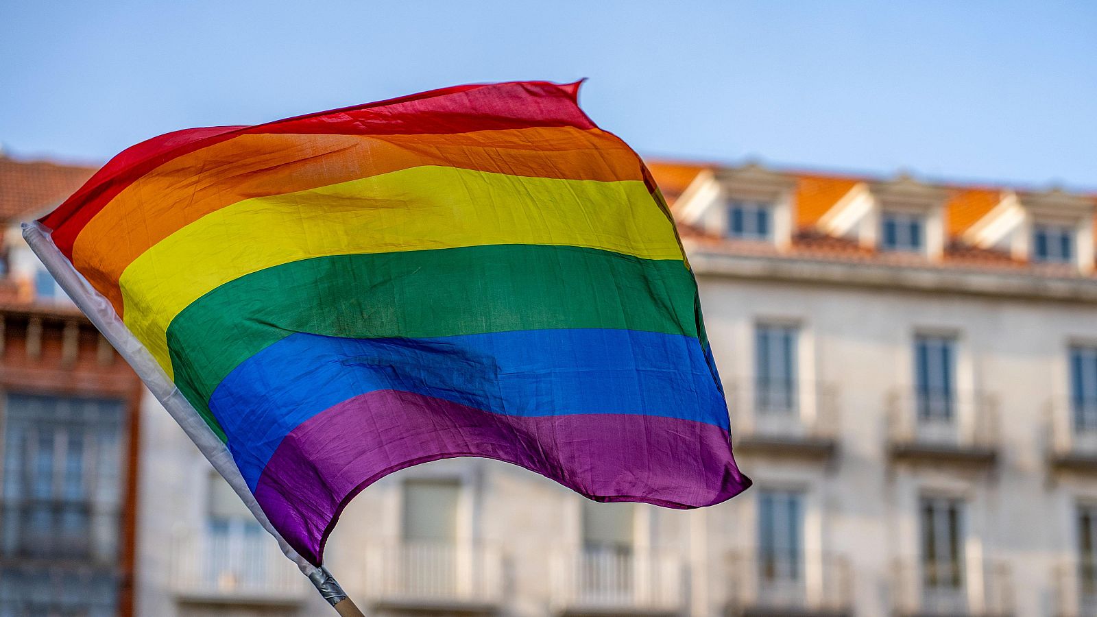 El Tribunal Supremo confirma la condena a dos hombres que llamaron "maricón de mierda" a otro en un bar