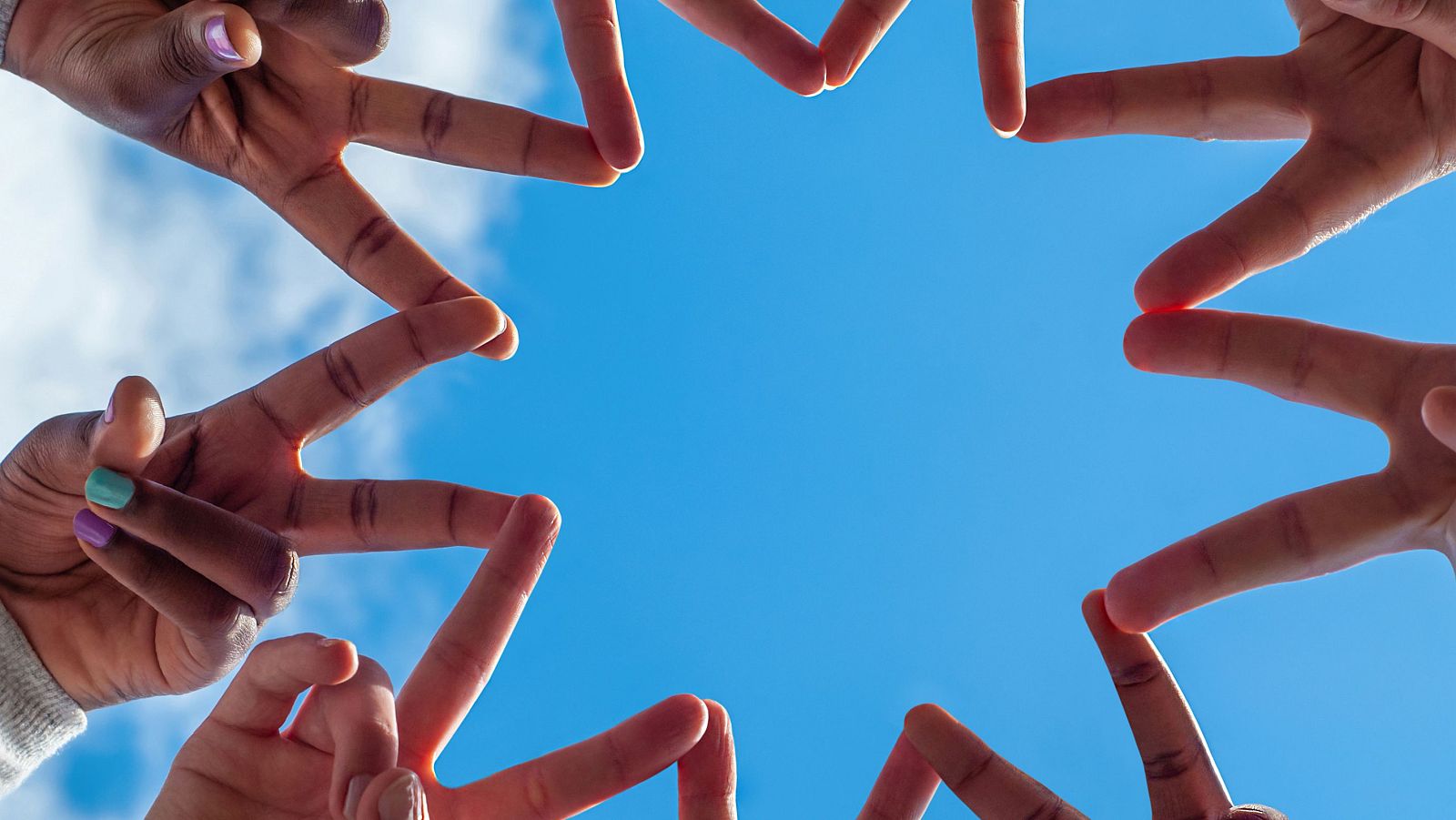 Entrevista a Virginia Pedreño, secretaria de la Asamblea Espiritual Nacional de la comunidad bahá'í en España