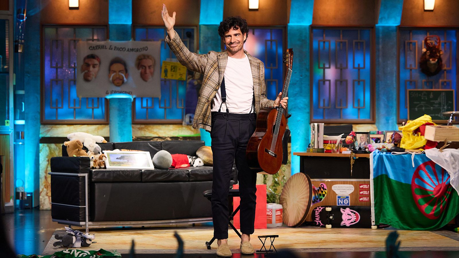 El guitarrista Pablo Sainz Villegas visita La Revuelta 17/2/25