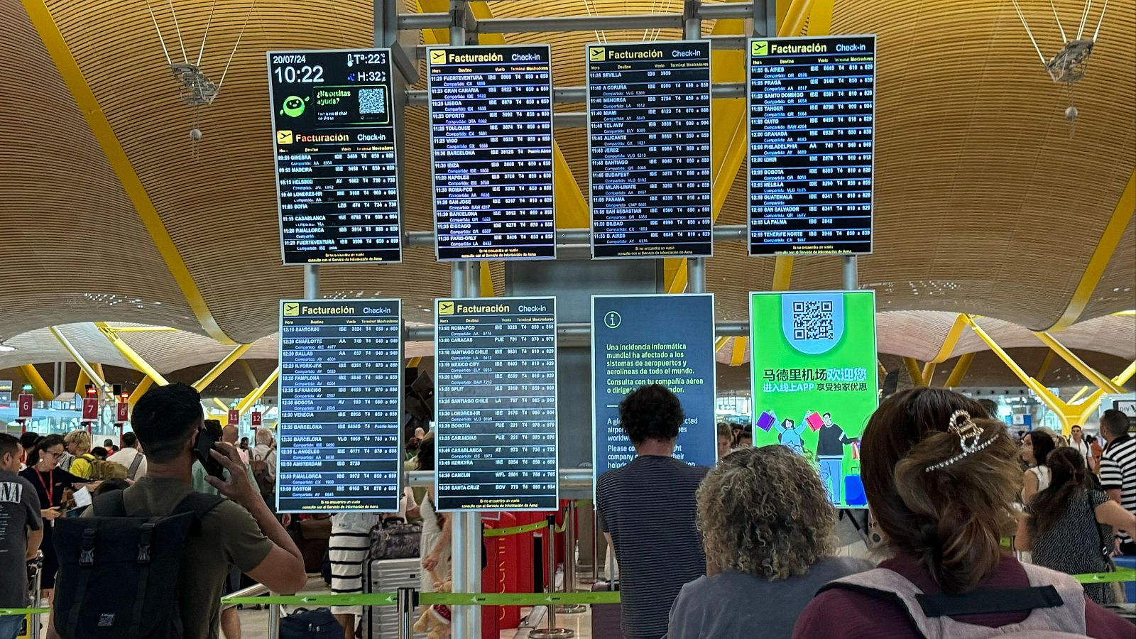 Las llegadas de pasajeros desde aeropuertos internacionales aumentan un 7,4% en enero, hasta 6,4 millones