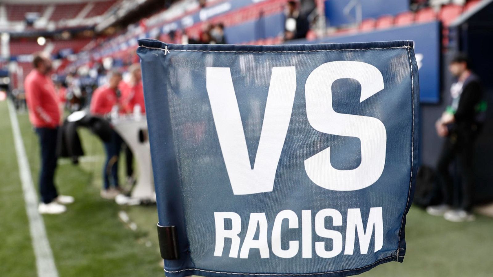 Archivan la causa por insultos racistas a una niña negra de 8 años vestida del Real Madrid