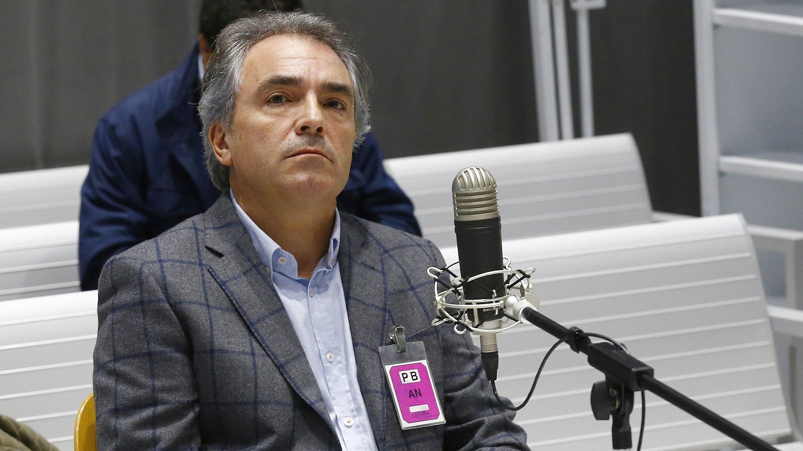 El promotor de la pitada niega que comprara y repartiera silbatos en la Copa de 2015