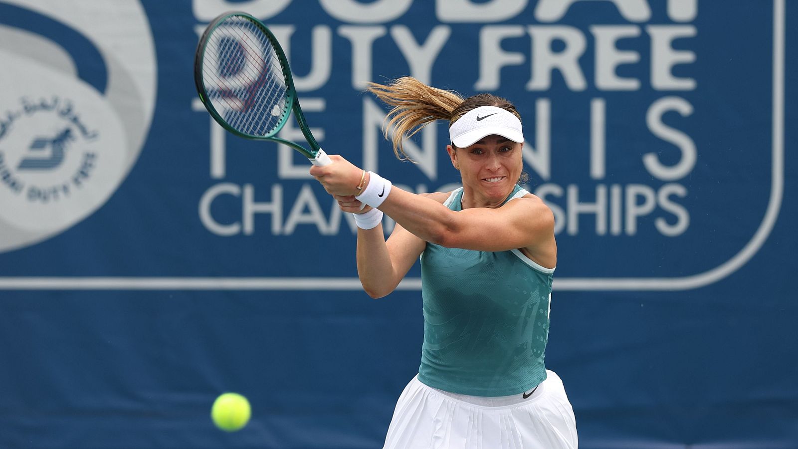 Paula Badosa durante su partido de octavos en Dubai