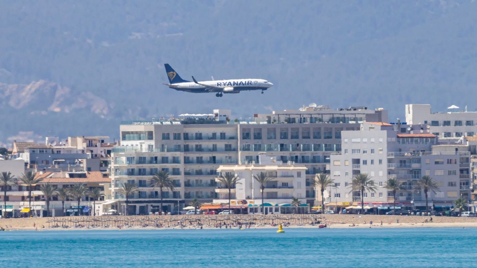 Puente revela que Ryanair quería hacer una rebaja del 100 % por pasajero adicional