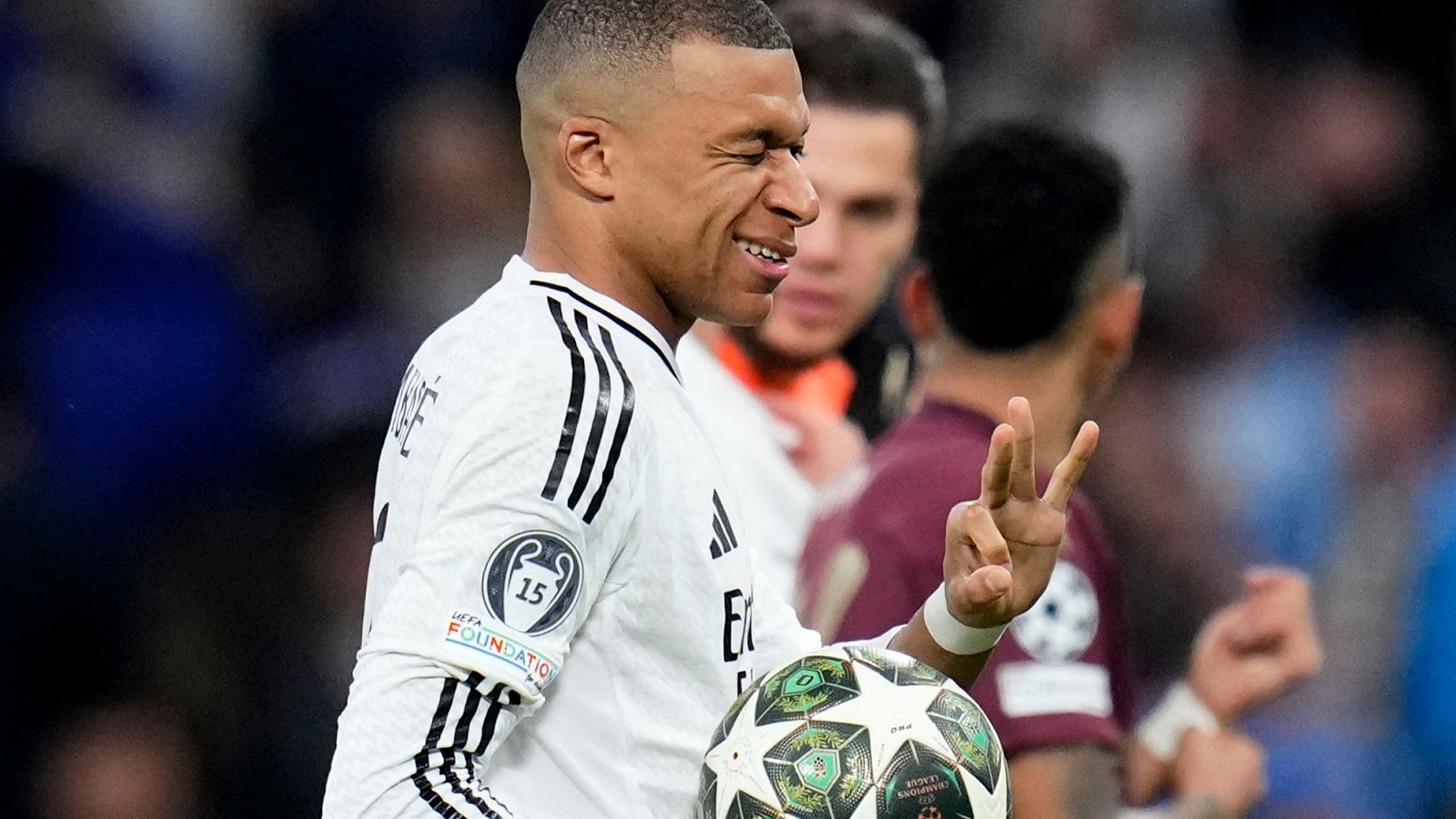 Mbappé fue el protagonista de la noche con los tres goles del Madrid al City.